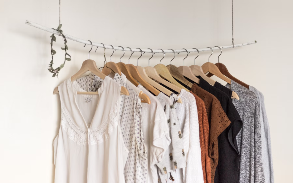How to Build a Capsule Wardrobe With the Essentials Only - The HyperHive