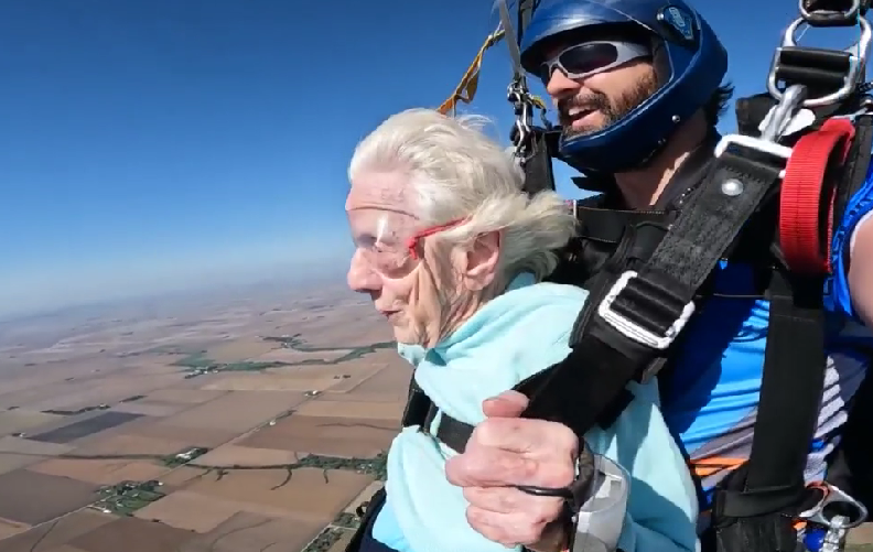 world's oldest skydiver