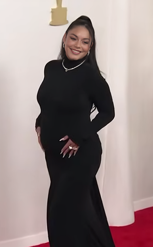 Vanessa Hudgens Pregnant