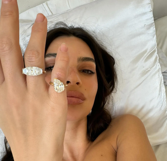 Emily Ratajkowski divorce rings