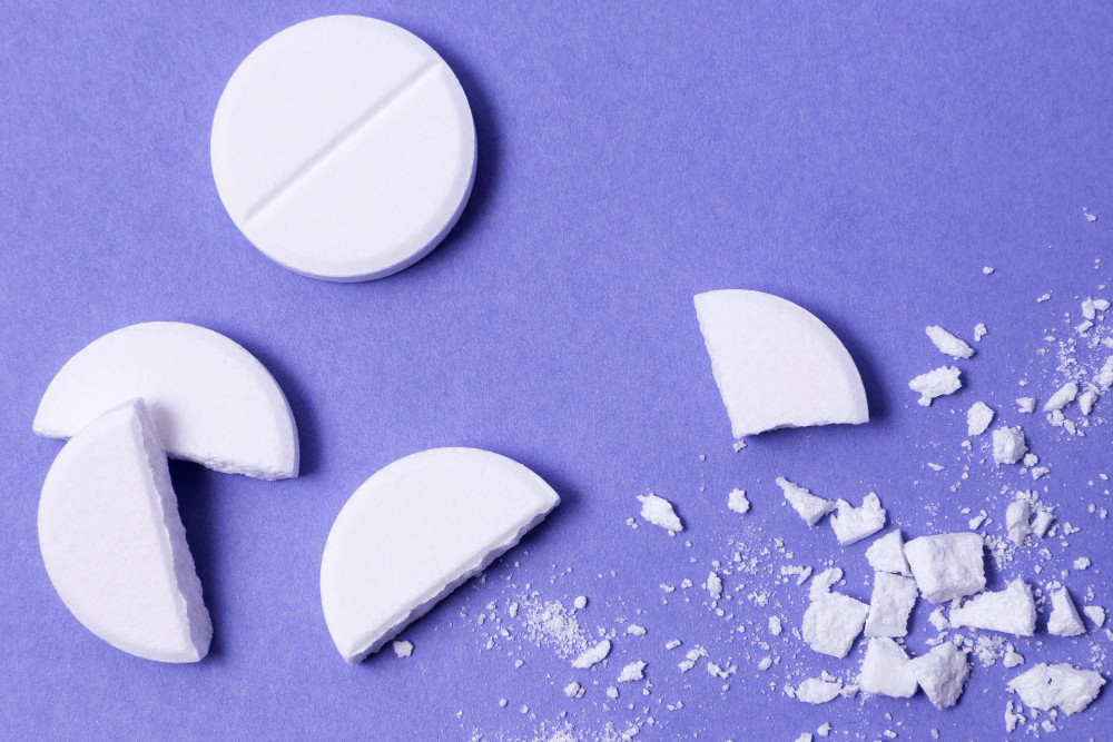 Lorazepam in The White Lotus