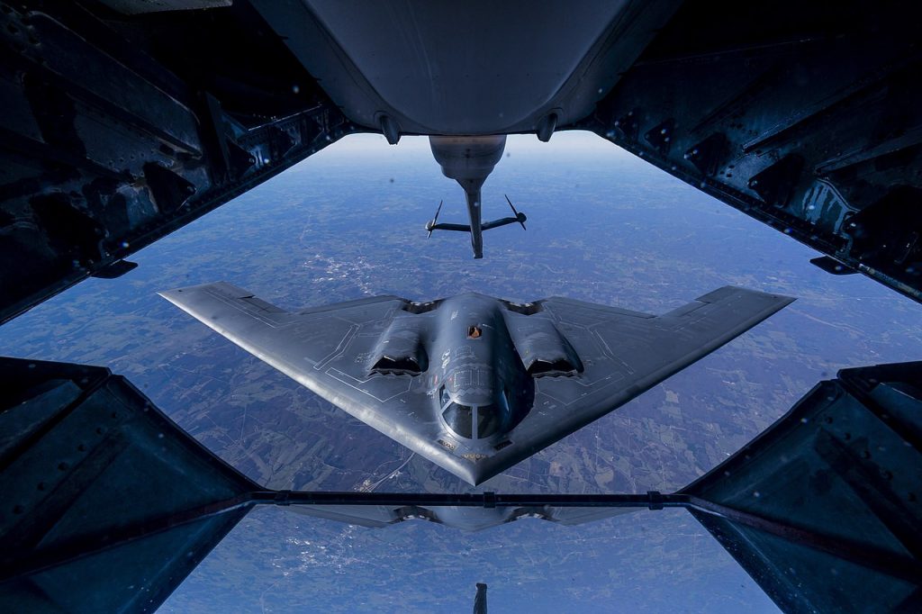 Pentagon footage 15-tonne bombs on stealth bomber

