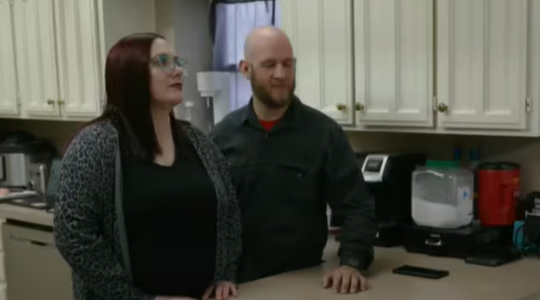MAN MARRIES AI