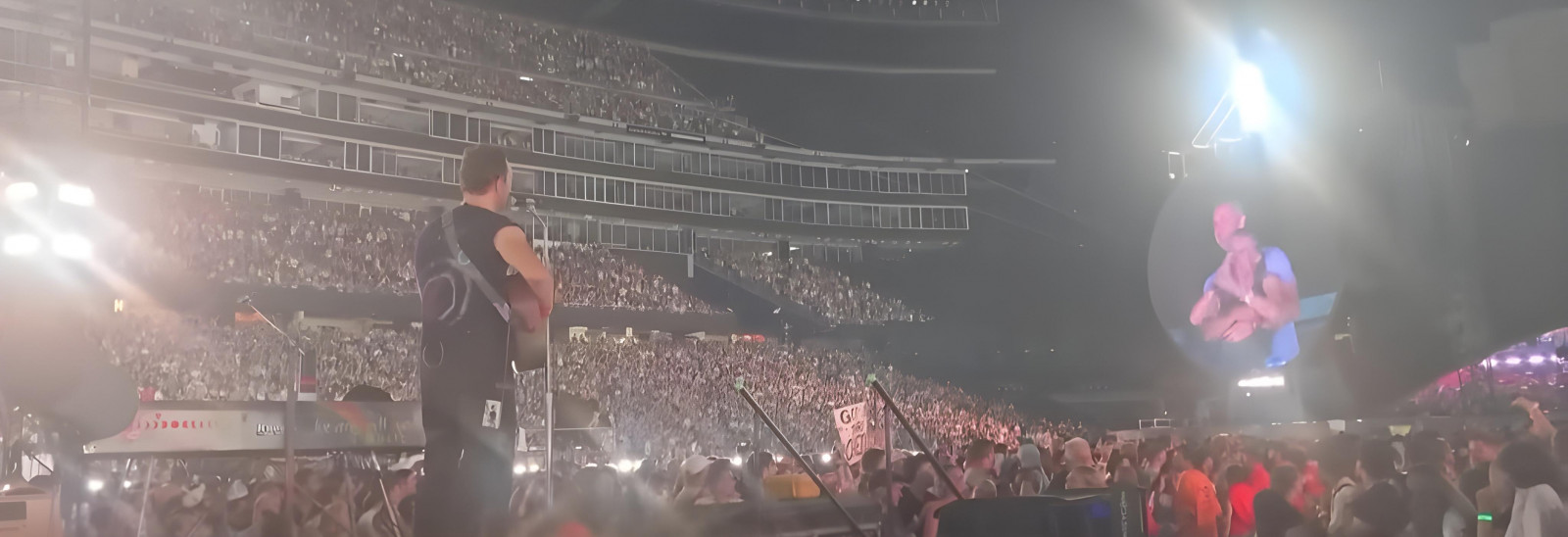 Coldplay Concert- Chris Martin was traumatized by the CEO scandal