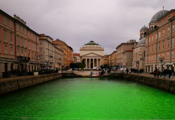 greta thunberg venice canal
