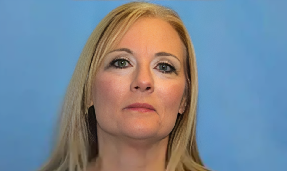 mother kidnap daughter stage