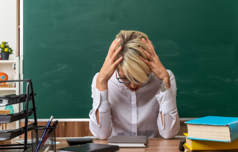 teacher quits deepfake threesome student