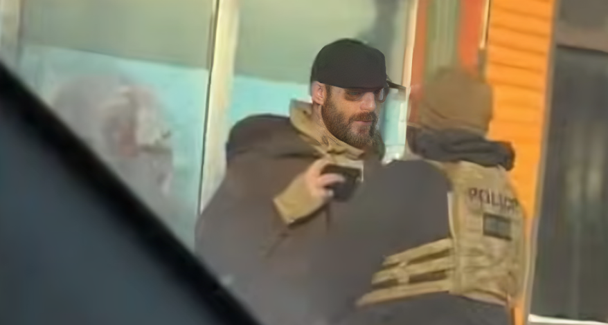 minneapolis shooting shot kill ice immigrant america minnesota